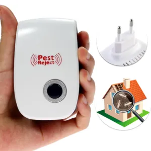 Отпугиватель грызунов и насекомых Electronic Pest Repeller / Электронный ультразвуковой отпугиватель