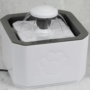 Автоматическая поилка фонтан 2,5л для собак и кошек Pet Water FOUNTAIN / Фонтанчик для домашних животных