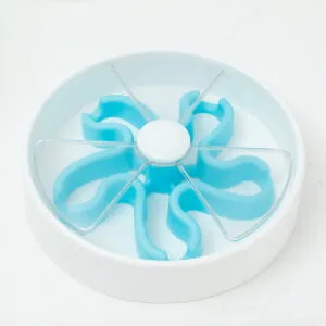 Миска-лабиринт для медленного кормления собак (27,5×27,5×6см) / Миска для собак / Собачья миска