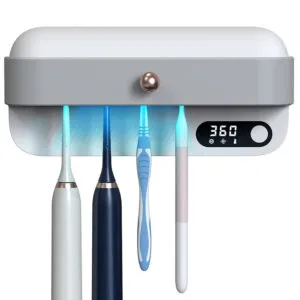 Настенный держатель для зубных щеток с УФ стерилизатором / Держатель-стерилизатор зубных щеток