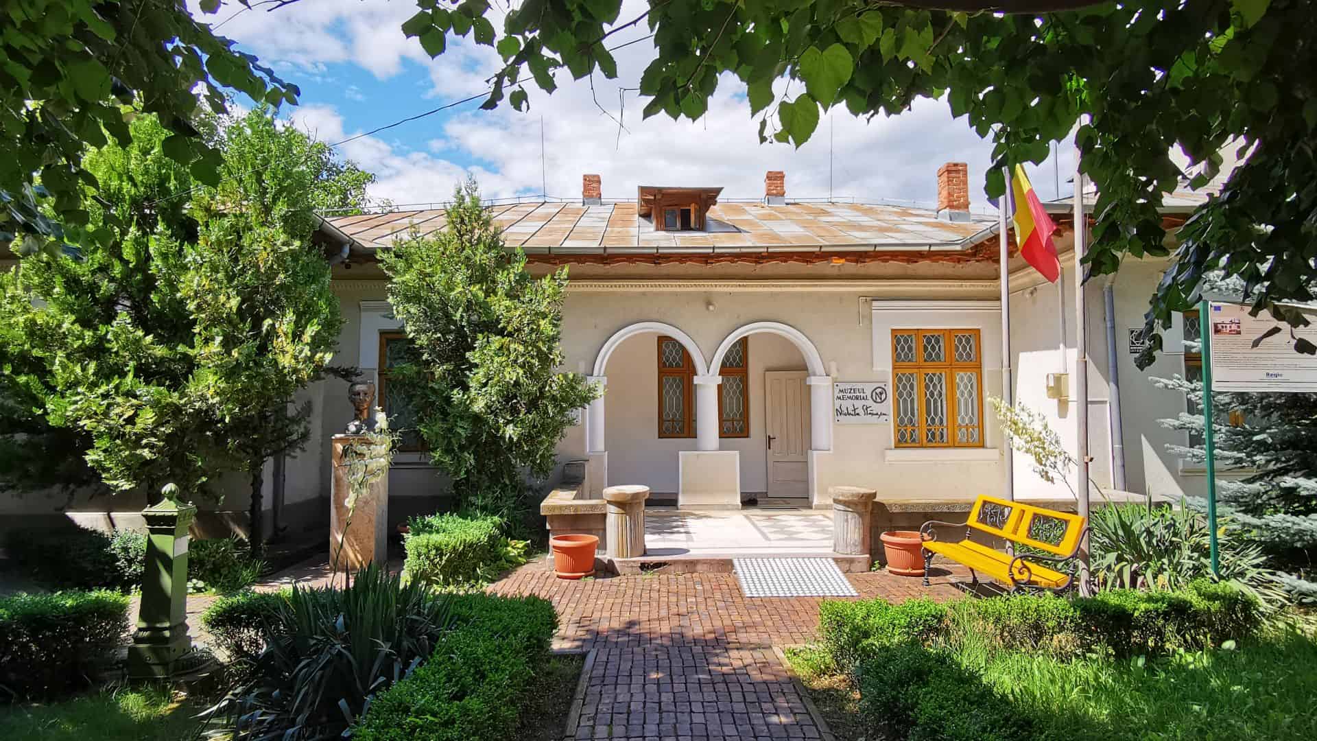 Casa memorială Nichita Stănescu - exterior