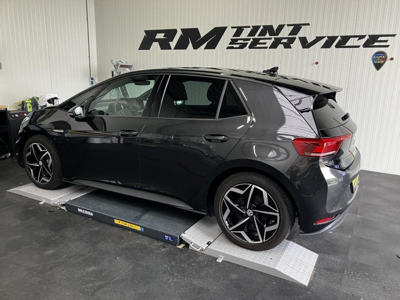 RM tintservice ramen blinderen autoruiten tinten volkswagen ID3 zwart (Web)