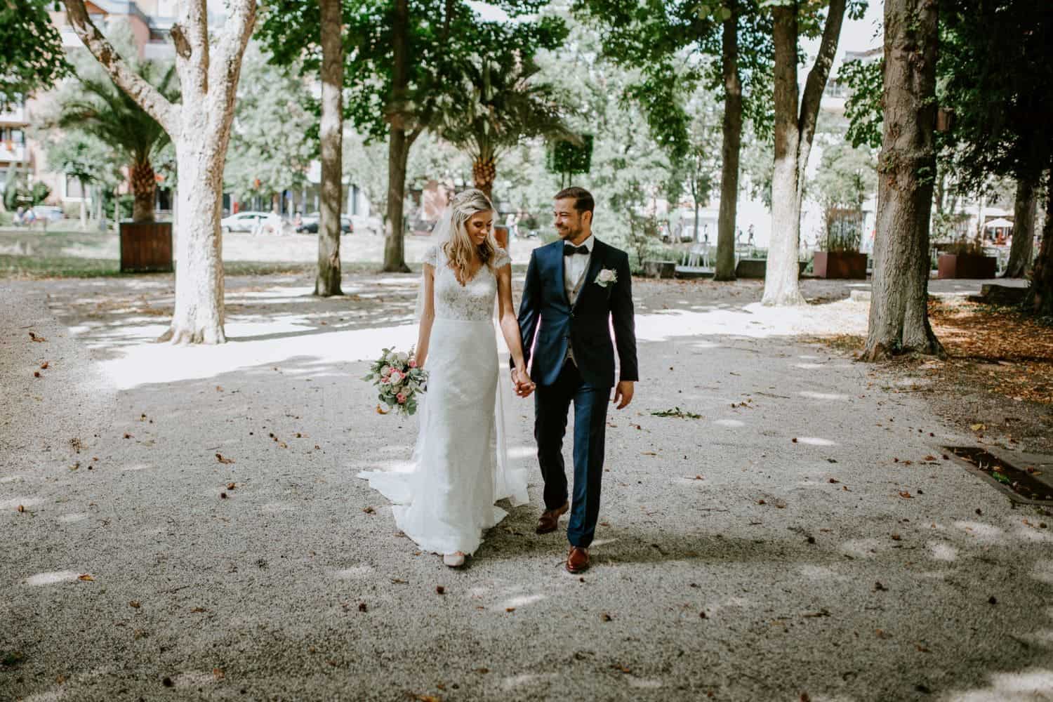 049 Hochzeitsfotograf Köln Adenbachhütte Hochzeit Adenbachhütte Hochzeit NRW Martin Luther Kirche Neuenahr Köln Bad Neuenahr Boho Vintage Hippie Elopement Vera Prinz 049 Hochzeitsfotograf Köln Adenbachhütte Hochzeit Adenbachhütte Hochzeit NRW Martin Luther Kirche Neuenahr Köln Bad Neuenahr Boho Vintage Hippie Elopement Vera Prinz