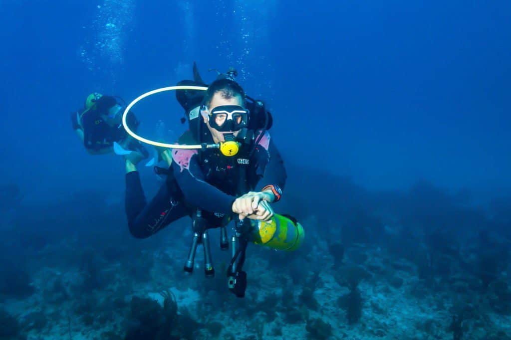 nurkowie pod wodą na Kubie