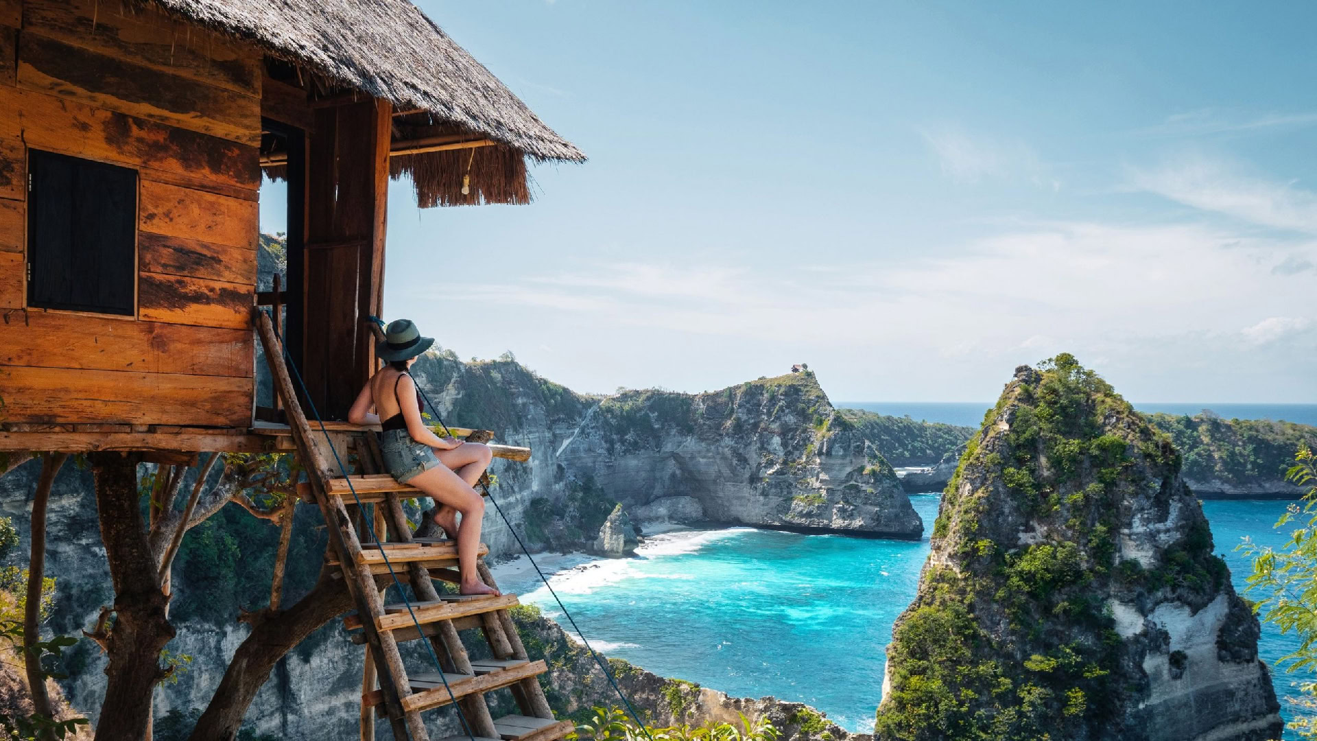 Indonesiaโs New Visa Will Let Remote Workers Live In Bali Tax-Free