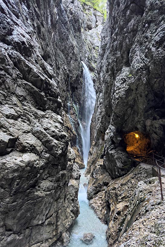 Der Steig durch die Höllentalklamm
