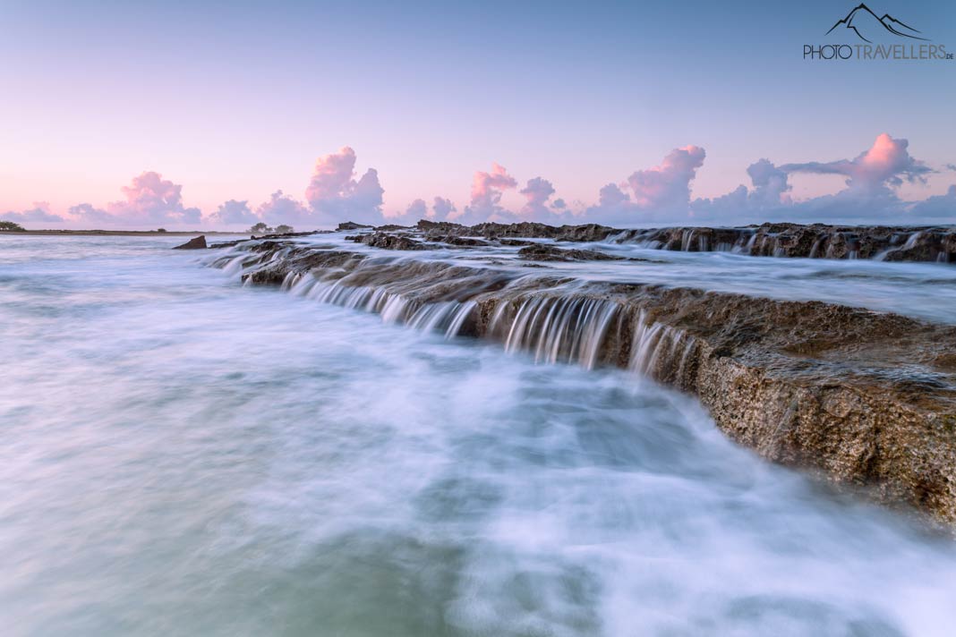 Dämmerung am Meer auf Kaua'i