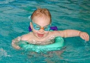 De ce e important ca bebelusii sa se acomodeze cu mediul acvatic pana la varsta de 1 an De ce e important ca bebelusii sa se acomodeze cu mediul acvatic pana la varsta de 1 an