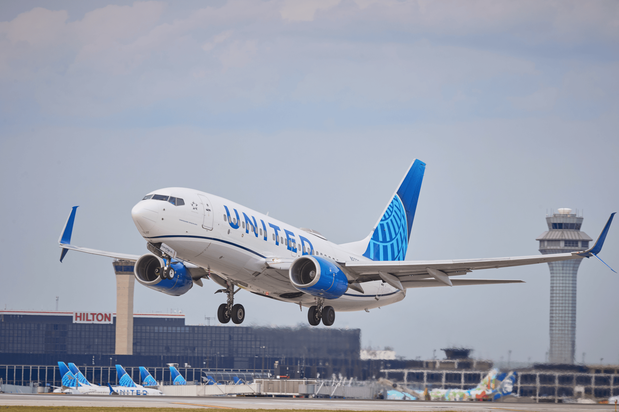 The Ultimate Guide to United MileagePlus Premier Silver: Benefits, Pitfalls, and How to Qualify 1 United Flights