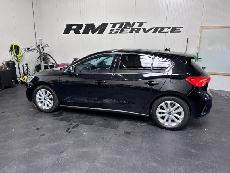 RM tintservice ramen blinderen autoruiten tinten ford focus (Web)