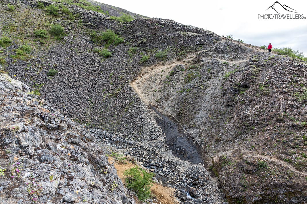 Eine leichte Kletterstelle auf dem Weg zum Glymur