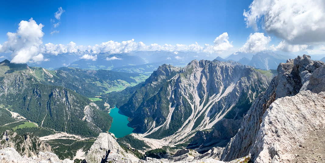 Blick auf den Pragser Wildsee vom Seekofel