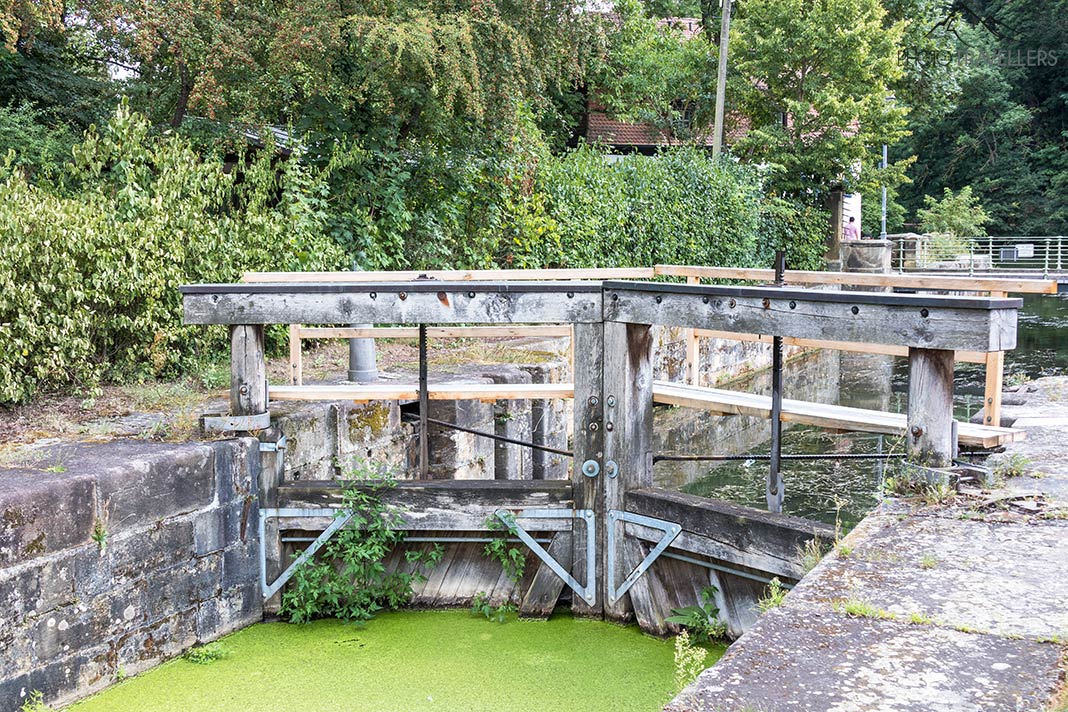 Die Schleusanlage der Schleuse 100