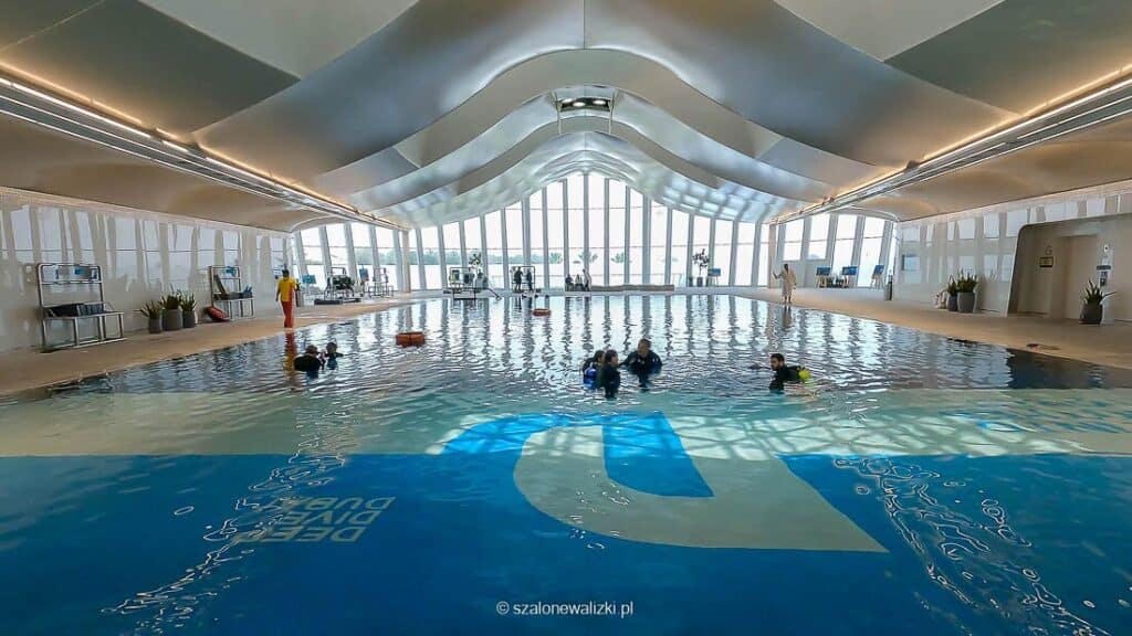 deep dive dubai
