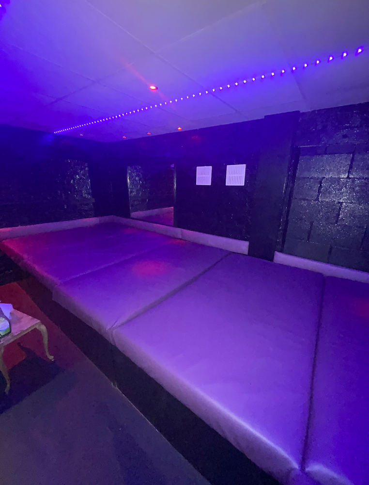 Couples Only Room 2.png