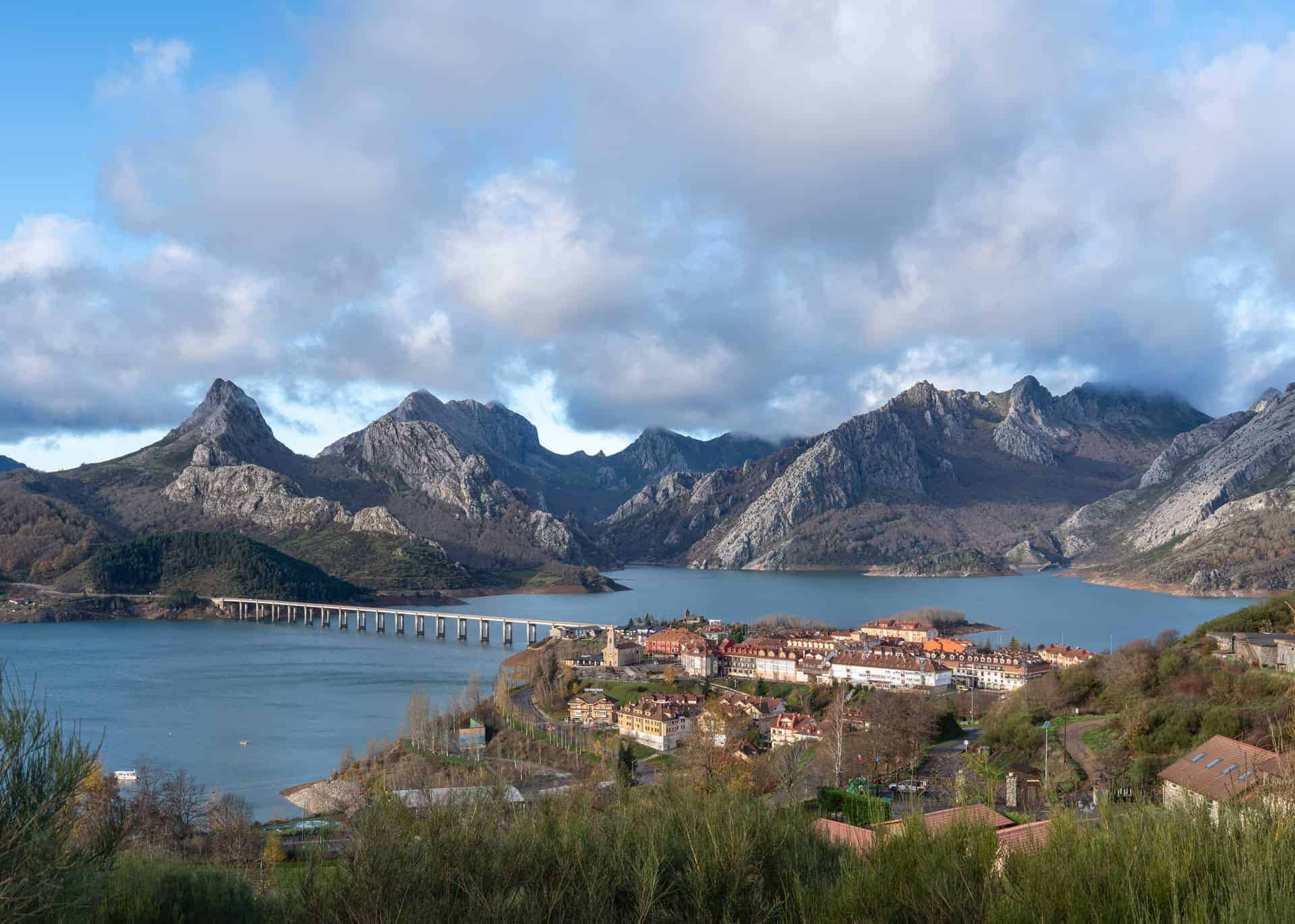 Picos de Europa Aussichtspunkt Riaño Picos de Europa Aussichtspunkt Riaño