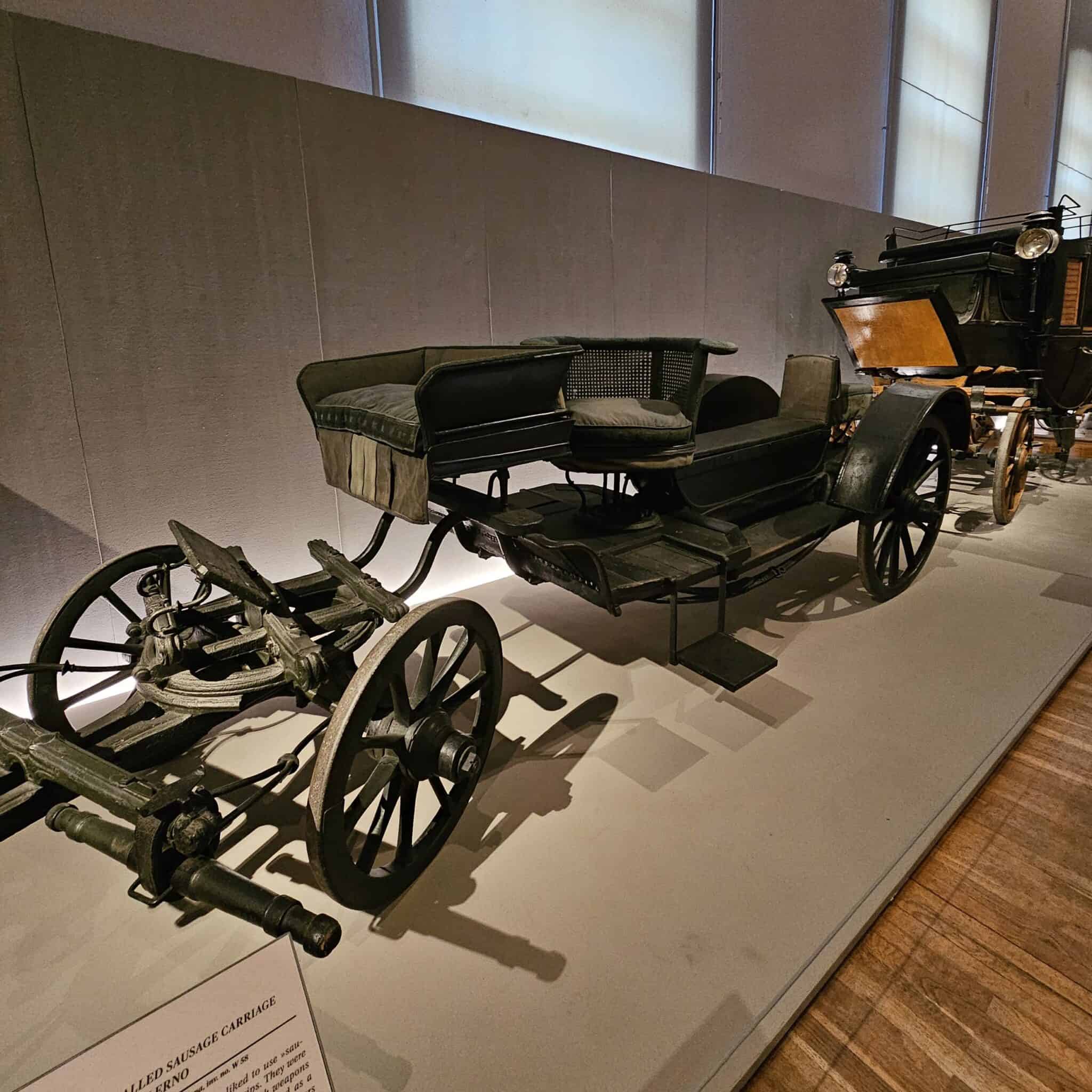 Muzeul trăsurilor imperiale - trăsura de vânătoare a prințului de Salerno