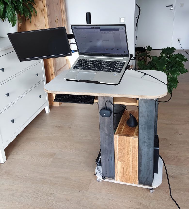 Laptoptisch in Eigenkreation