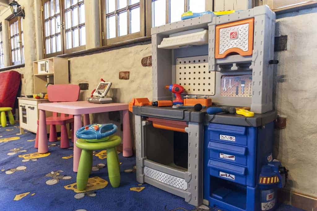 white horse restaurant cu loc de joaca 2