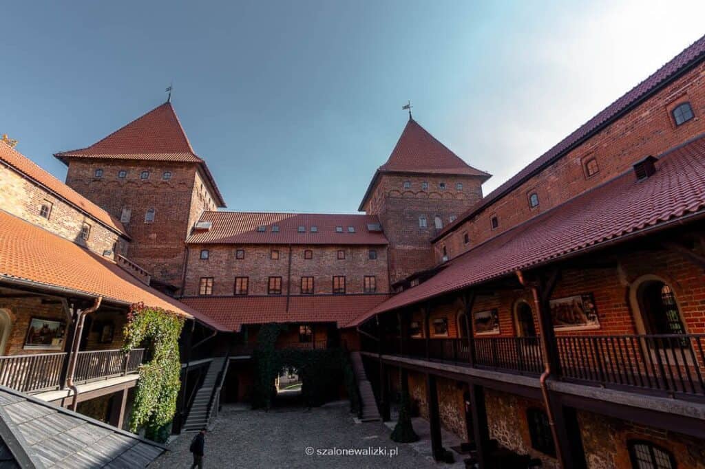 zamki gotyckie na Warmii i Mazurach