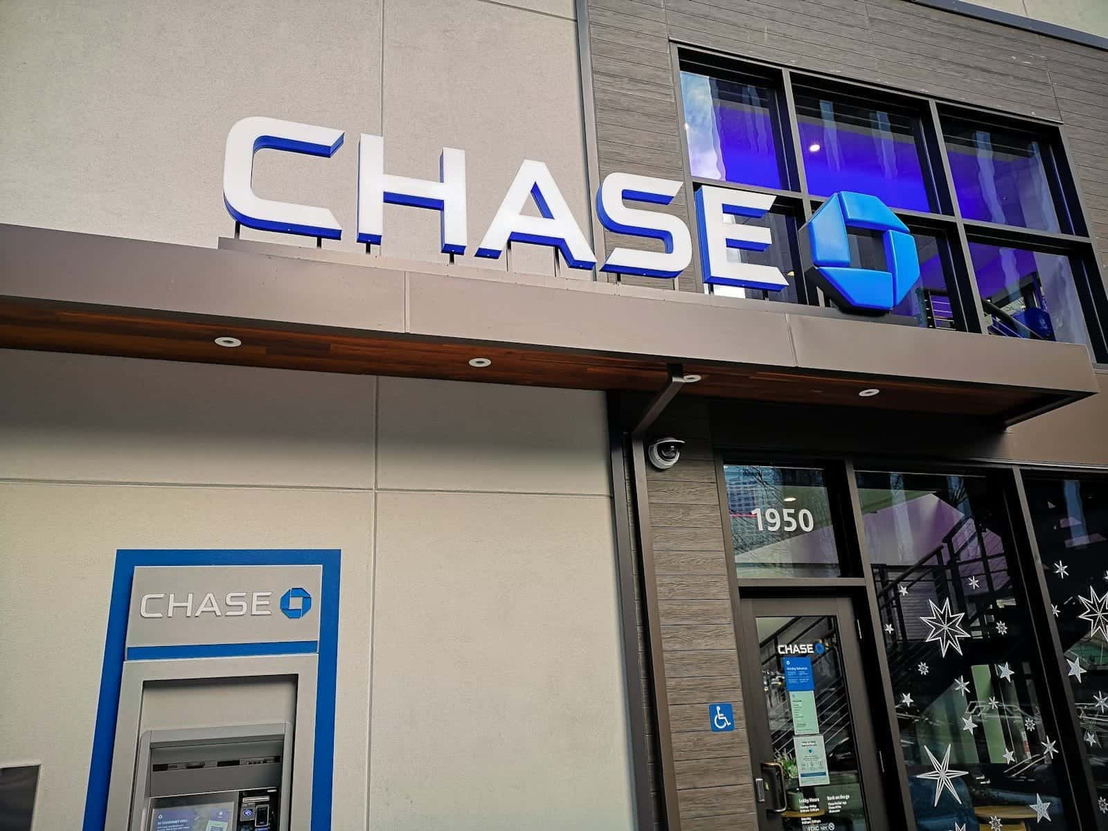 the front of a store