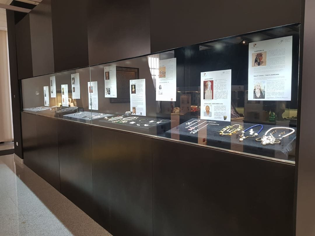 Women in -History - Signature Jewelry Exhibition - Museum of the Cordoba Jewelry Business Park