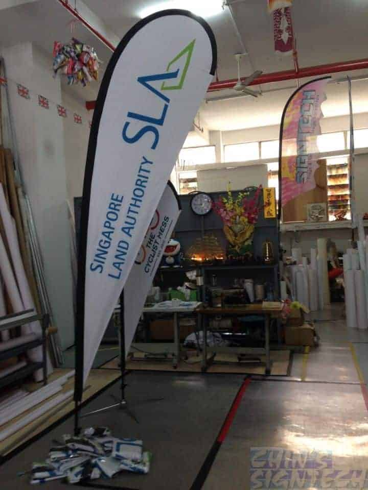 3.3m teardrop banner for SLA