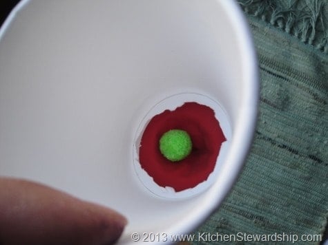 Make Christmas trees and candy canes out of fruits and vegetables! Christmas party ideas including games, real food, and crafts for elementary school kids. Kids party game balloon marshmallow poppers