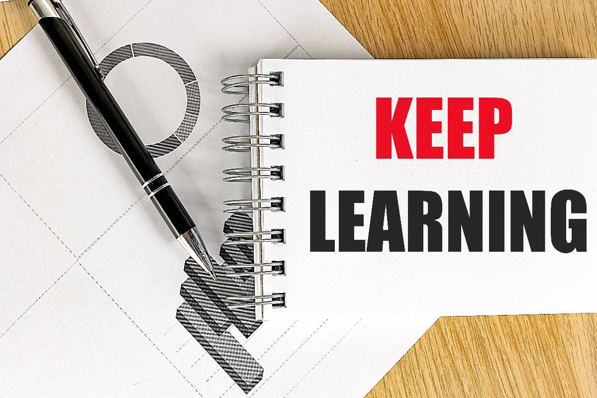 how to start a travel blog