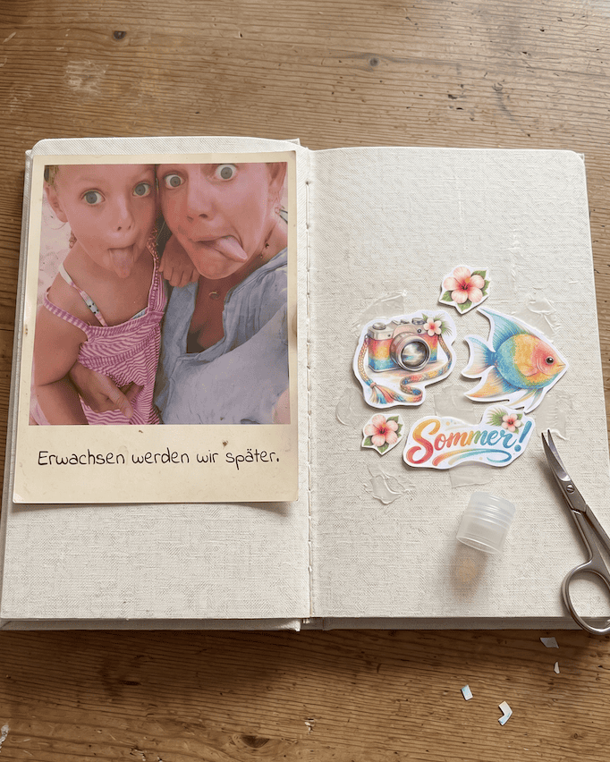 Meine Nichte hat die Sticker in mein Tagebuch geklebt - voll SOMMER, yeah!