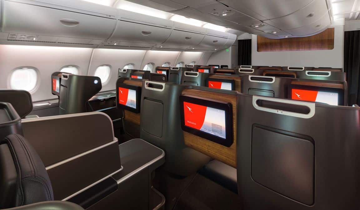 qantas business class layout