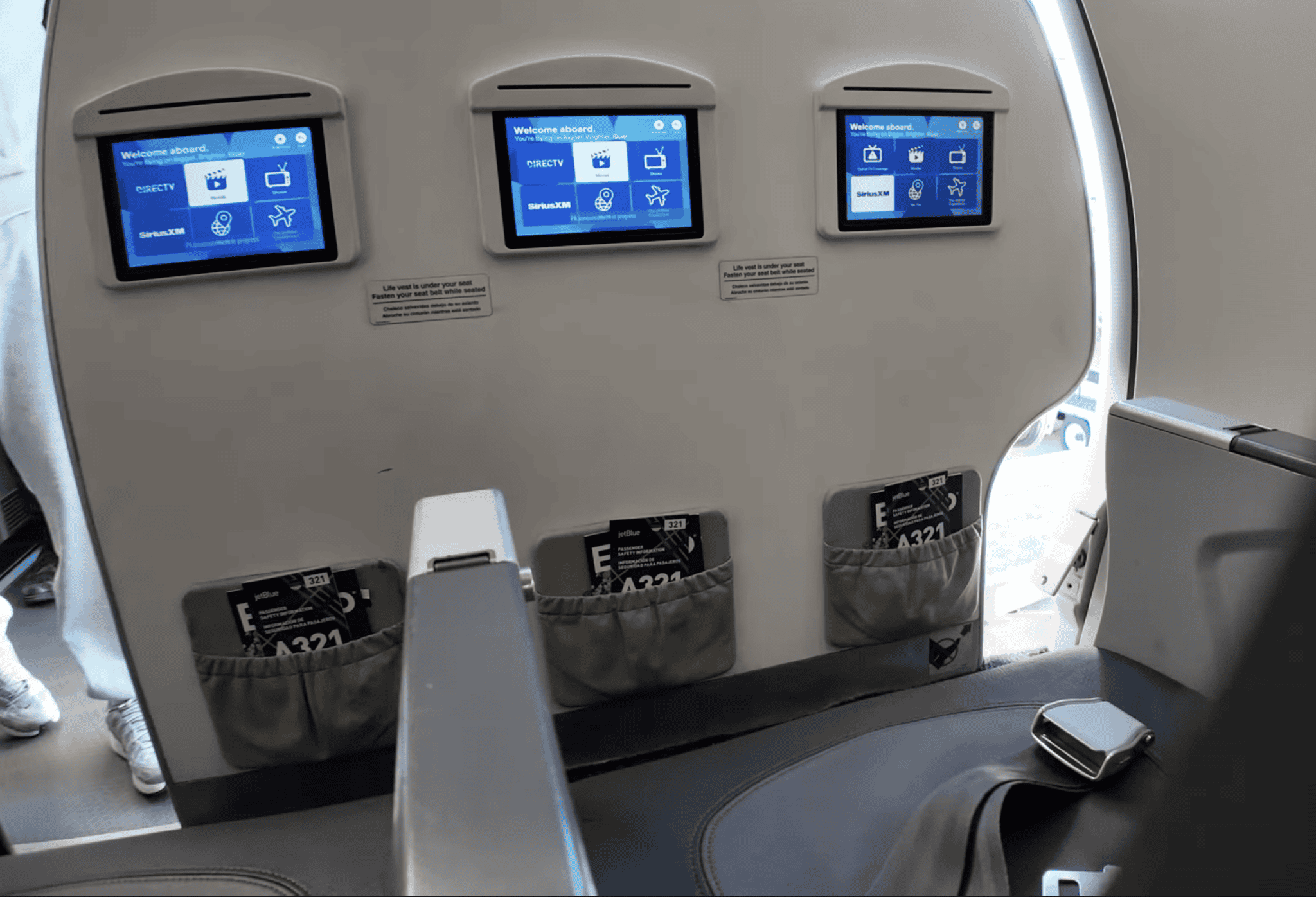 Is JetBlue Mosaic 3 Worth It? Benefits, Earning Paths, and How to Redeem Move to Mint Certificates 3 Even More Space seats (extra legroom)