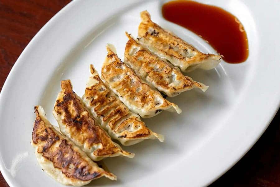 【らーめん堂 仙台っ子】ギョーザ(6個)(税込410円) 【らーめん堂 仙台っ子】ギョーザ(6個)(税込410円)