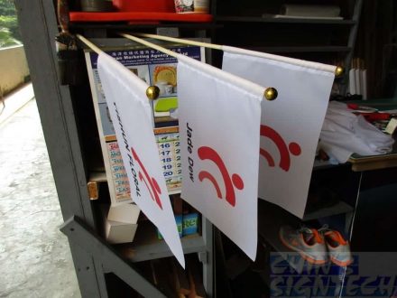 Size 7 flags hand waving flags = 30 X 20CM