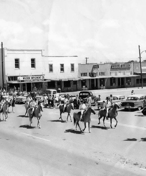 oldham-county-chamber-of-commerce-parade-restored