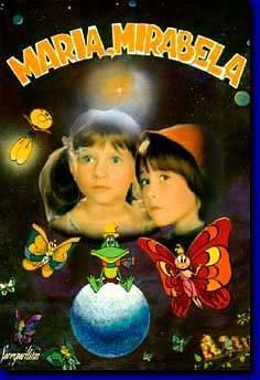 Maria Mirabela - Film pentru copii Imagine cu personaje din filmul Maria Mirabela, cu fluturi și personaje colorate într-un decor magic.