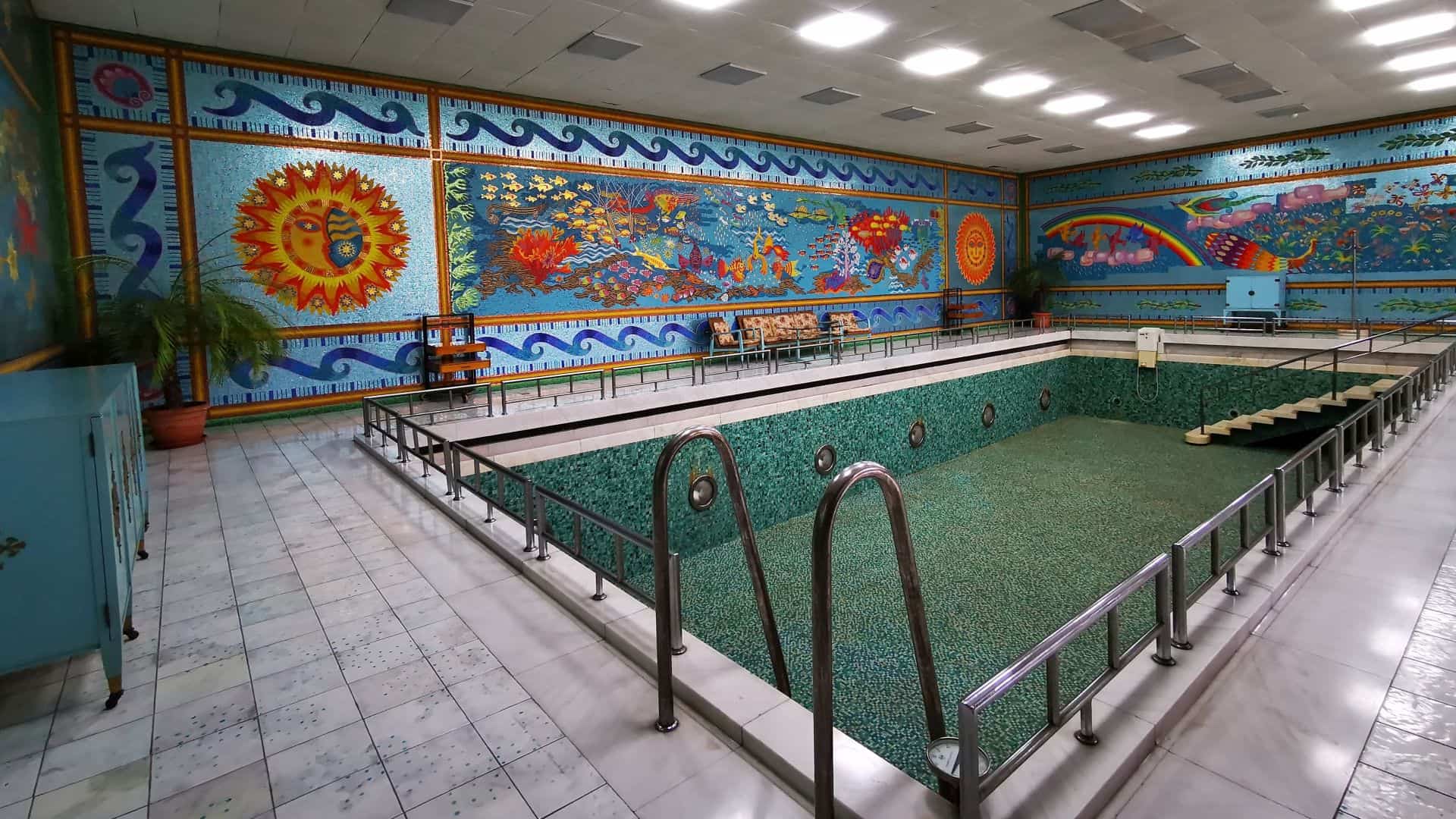 Casa Ceaușescu - piscina interioară