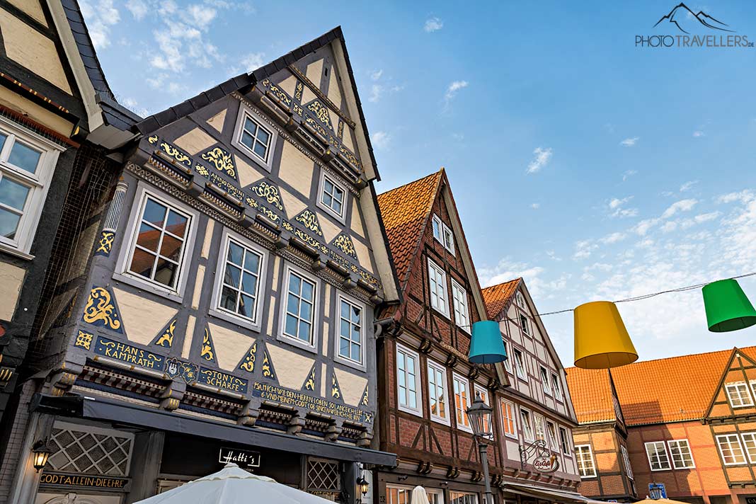 Eine Reihe schöner Fachwerkhäuser in Celle