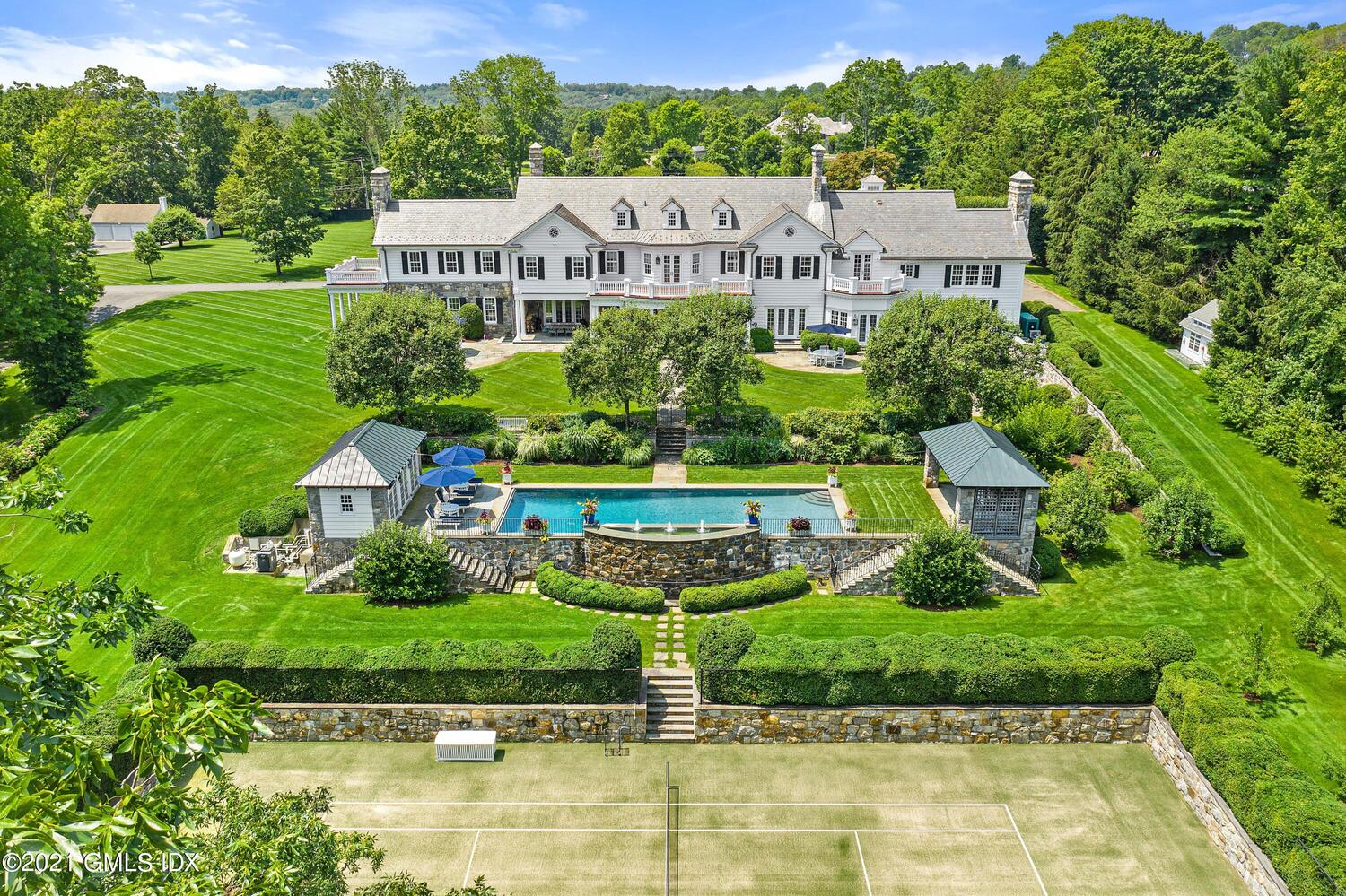tommy hilfiger stonehill 435 429 round hill road greenwich CT