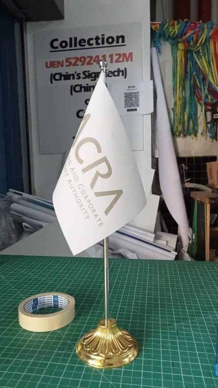 Custom Table flag with gold base