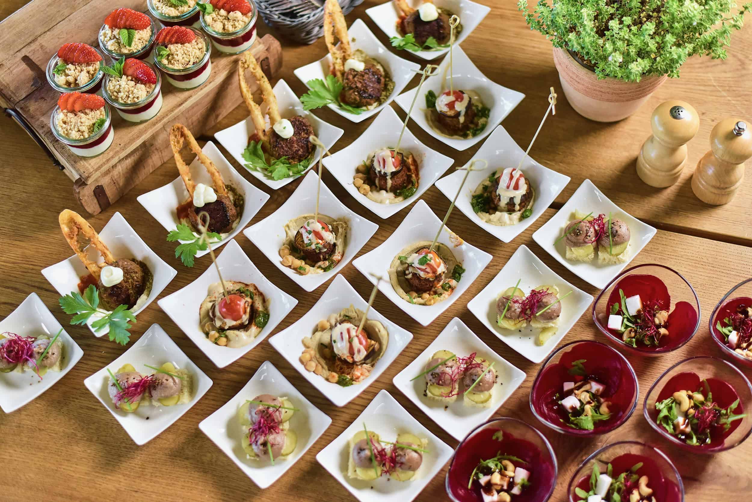 LIFE DELI Event und Eventcatering mit Catering Fingerfood nach Wunsch