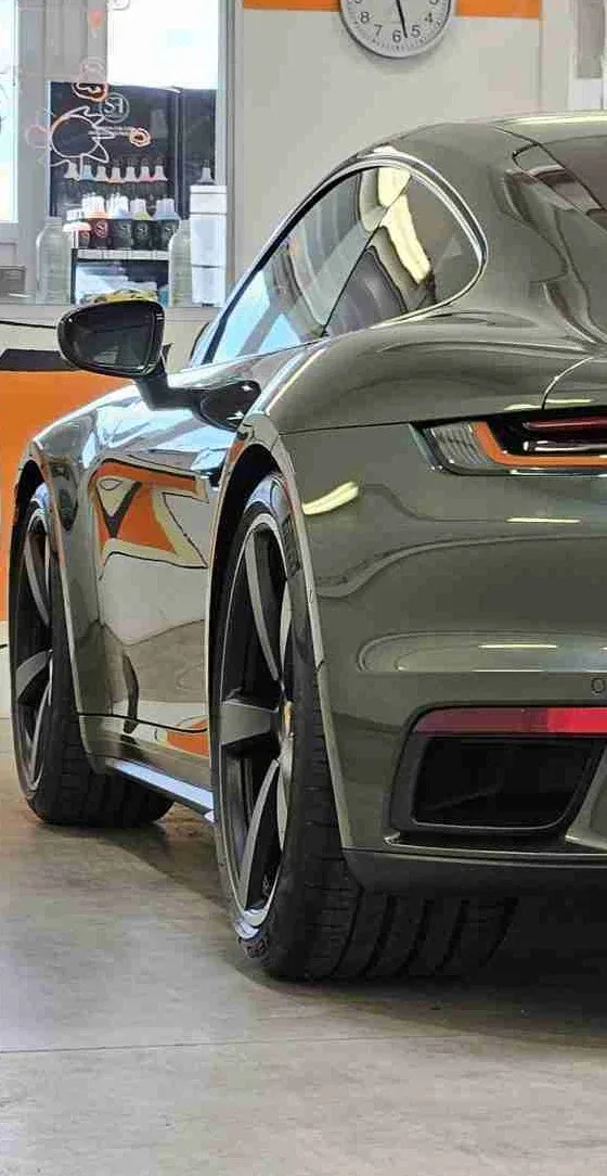 Nanoversiegelung Auto Porsche 911 Turbo S grün Mobil