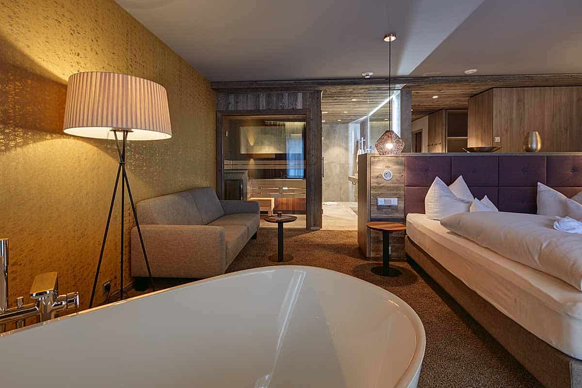 Wellness Suite mit eigener Sauna - unsere Relax-Suite