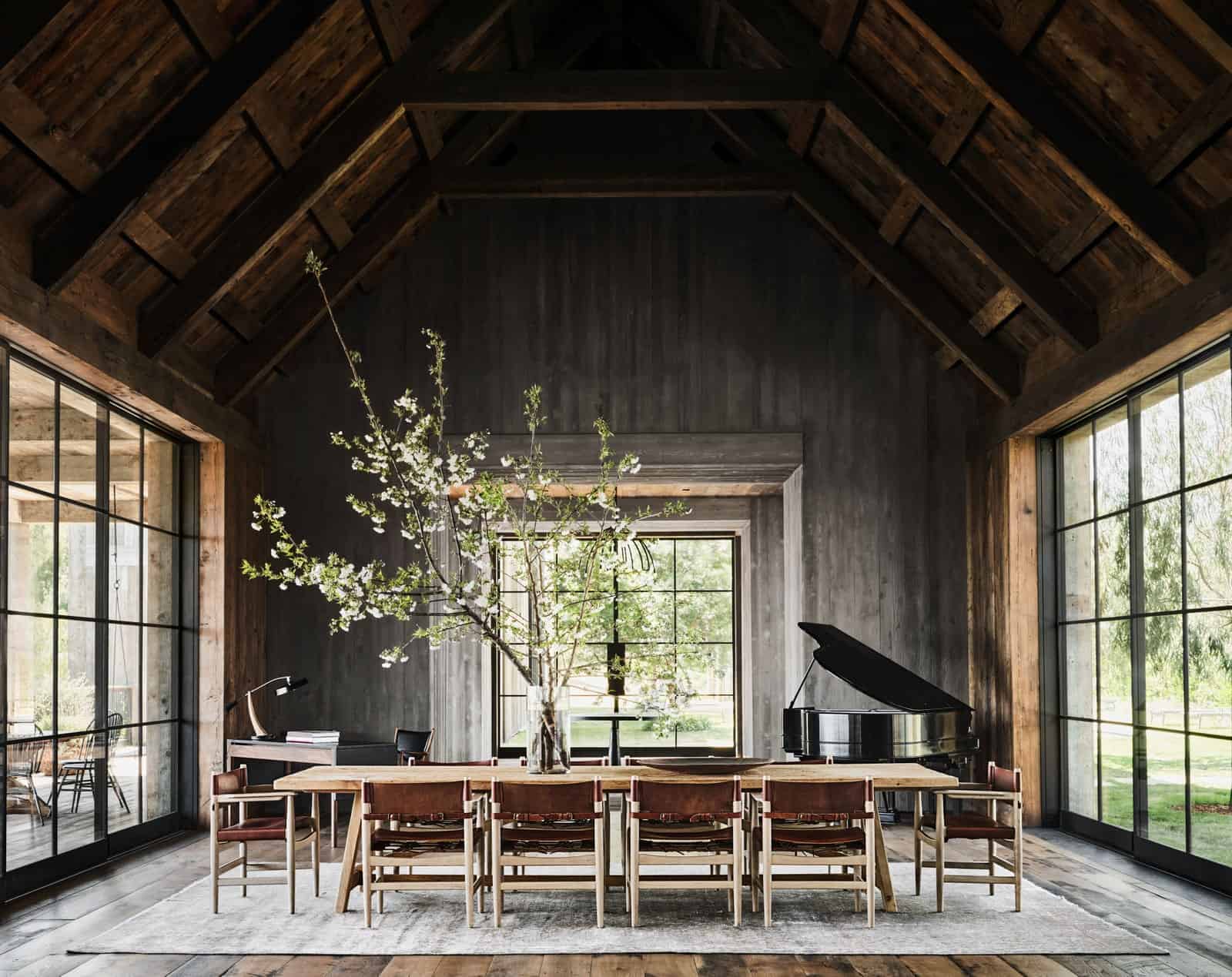 ashton kutcher and mila kunis los angeles farm house