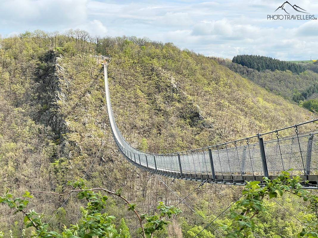 Der Blick auf die Hängebrücke Geierlay