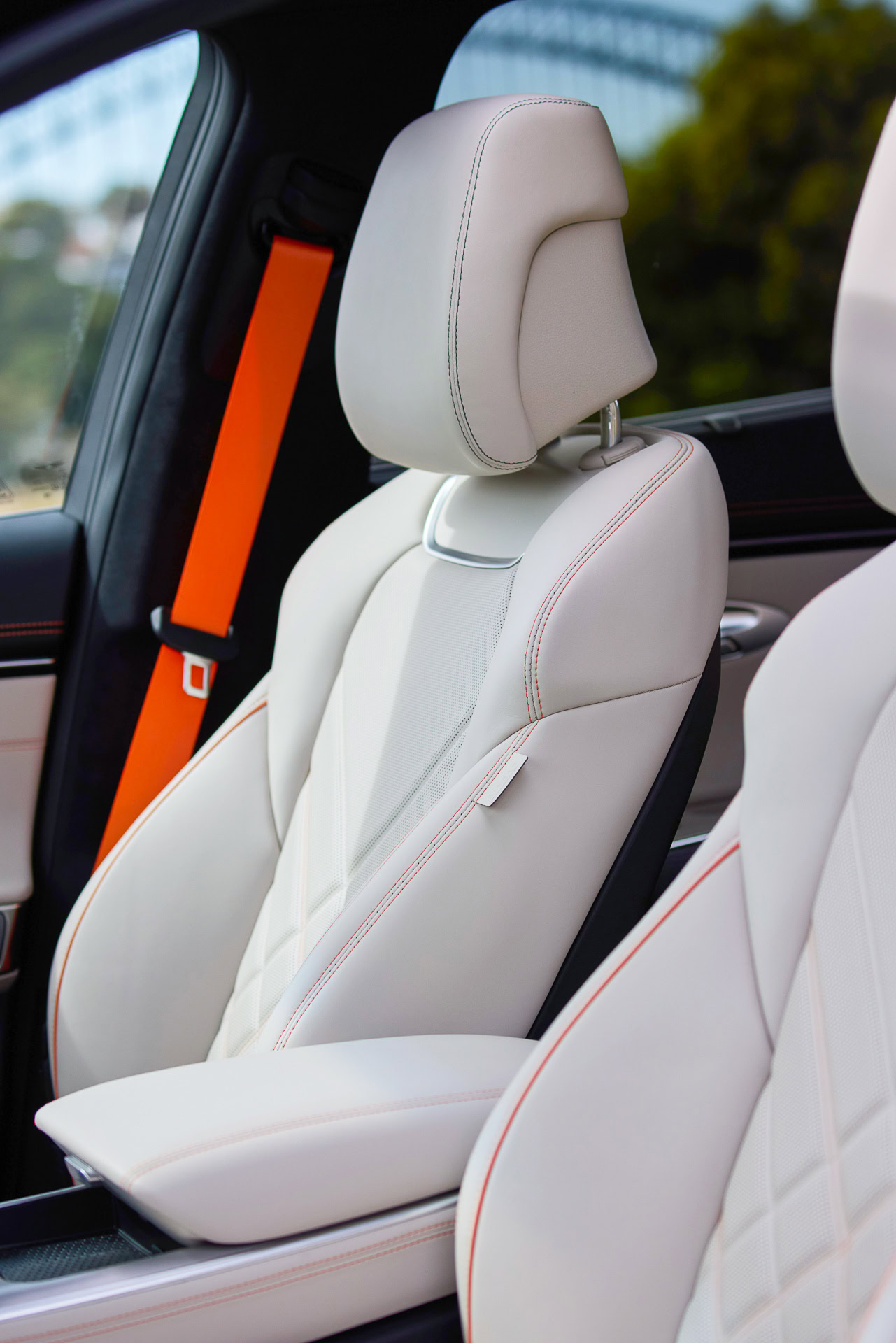 GV70 Signature Sport 3.5T Seats