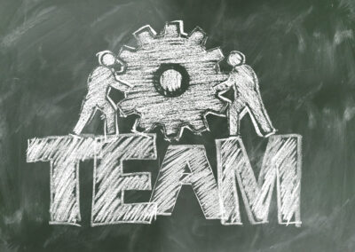 Praxisratgeber: Wie Sie die Leistung Ihres Teams mit einem Workshop zur Teamentwicklung deutlich steigern