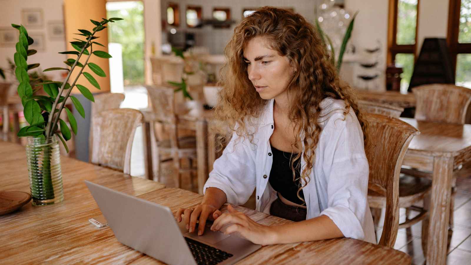 12 Remote Travel-Friendly Jobs with Paid Training You Can Start Today