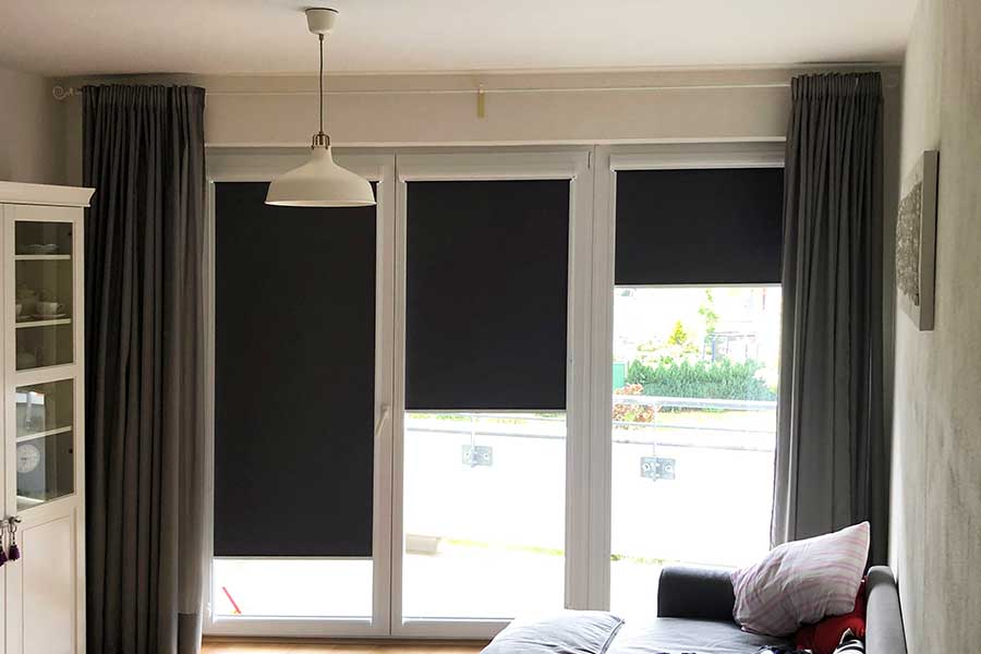 Zatemňovací rolety v obýváku