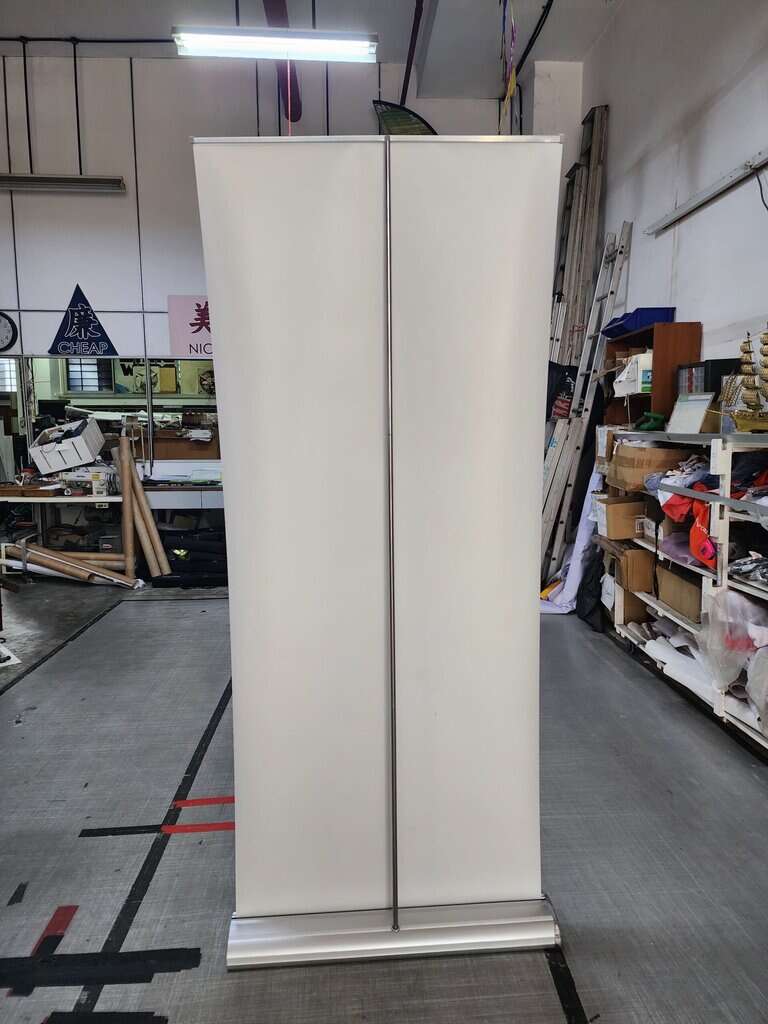Luxury Pull up banner - back view Luxury Pull up banner - back view